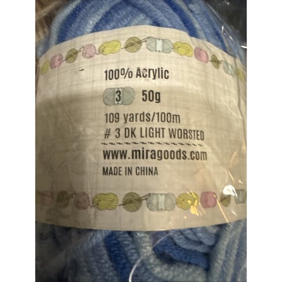 Mira Handcrafts 4 skeins of yarn 2 crochet hooks 40 Berry Pins Opened Bag New - Picture 11 of 13